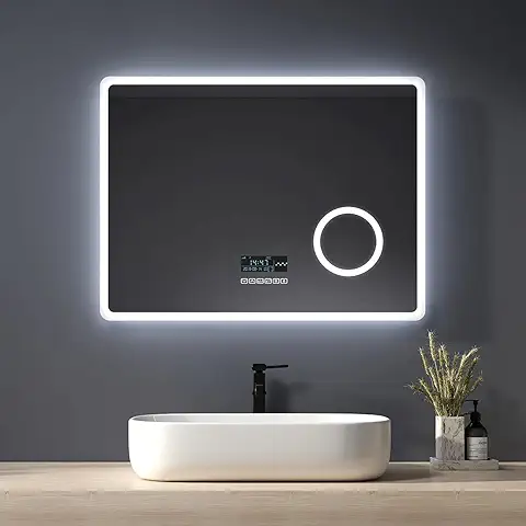 Heilmetz Espejo de Baño Iluminado por LED con Lupa 3X, 80 x 60 cm, con Interruptor Táctil y Antivaho, Reloj y Bluetooth, luz Blanca Fría, Tipo13  